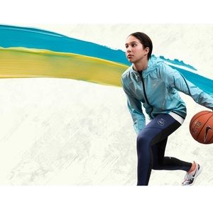 *Host Pick* Nike Rain Jacket